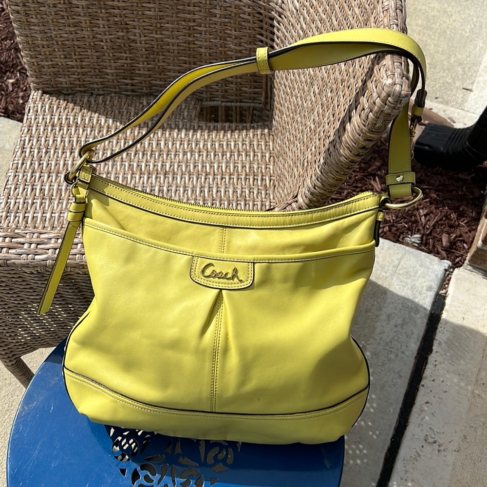 Coach F 19726 Lime Green Leather Shoulder Purse